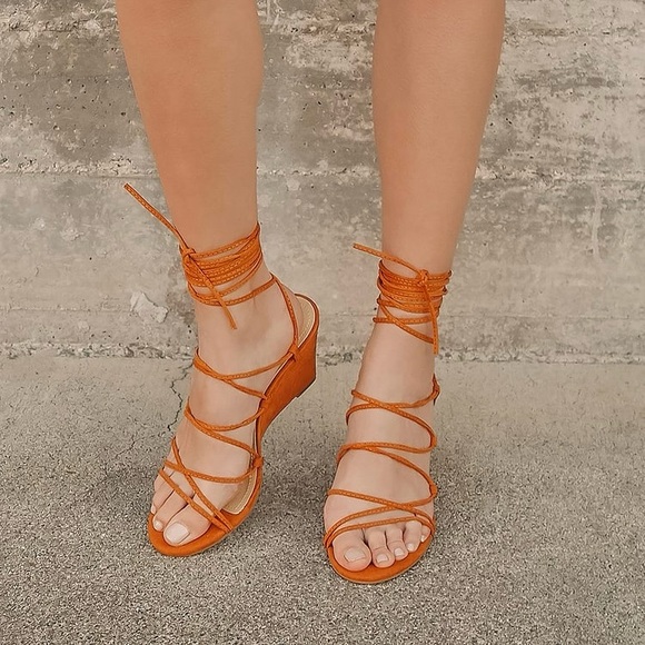 NWT Lulus Lilyann Chestnut Suede Lace-Up Wedge Sandals - Picture 5 of 5